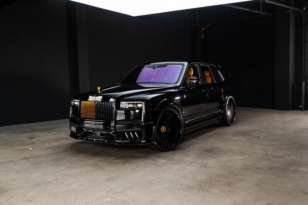 Used 2025 Rolls-Royce Cullinan AWD/4WD image 60
