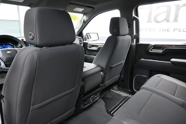 Used 2024 Chevrolet Silverado 1500 LT AWD/4WD image 24