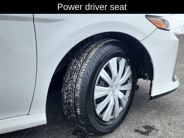 Used 2022 Toyota Camry LE image 17