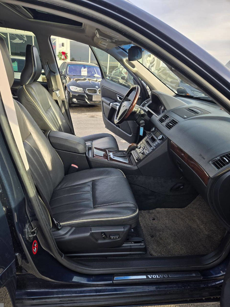 Used 2013 Volvo XC90 3.2 image 23