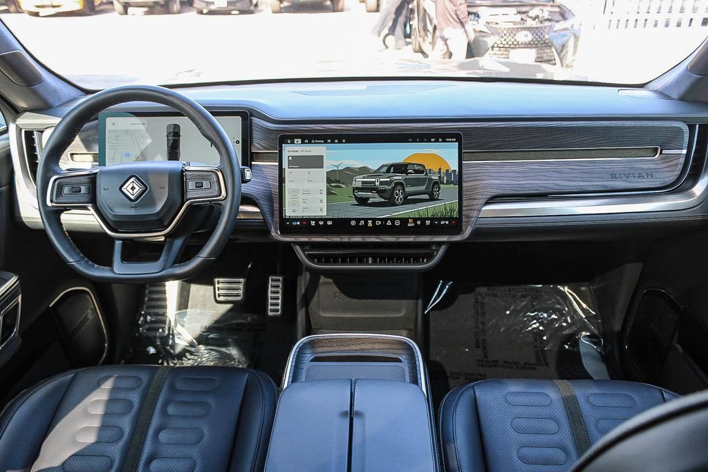 Used 2023 Rivian R1T Adventure Dual AWD/4WD image 13