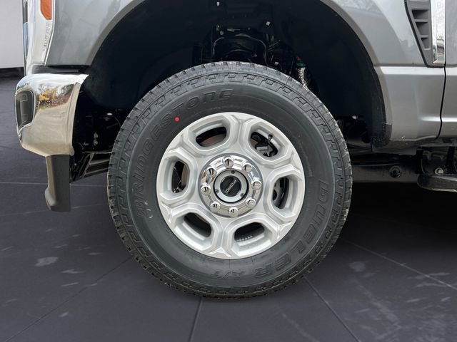 New 2026 Ford F250 XLT w/ FX4 Off-Road Package image 14