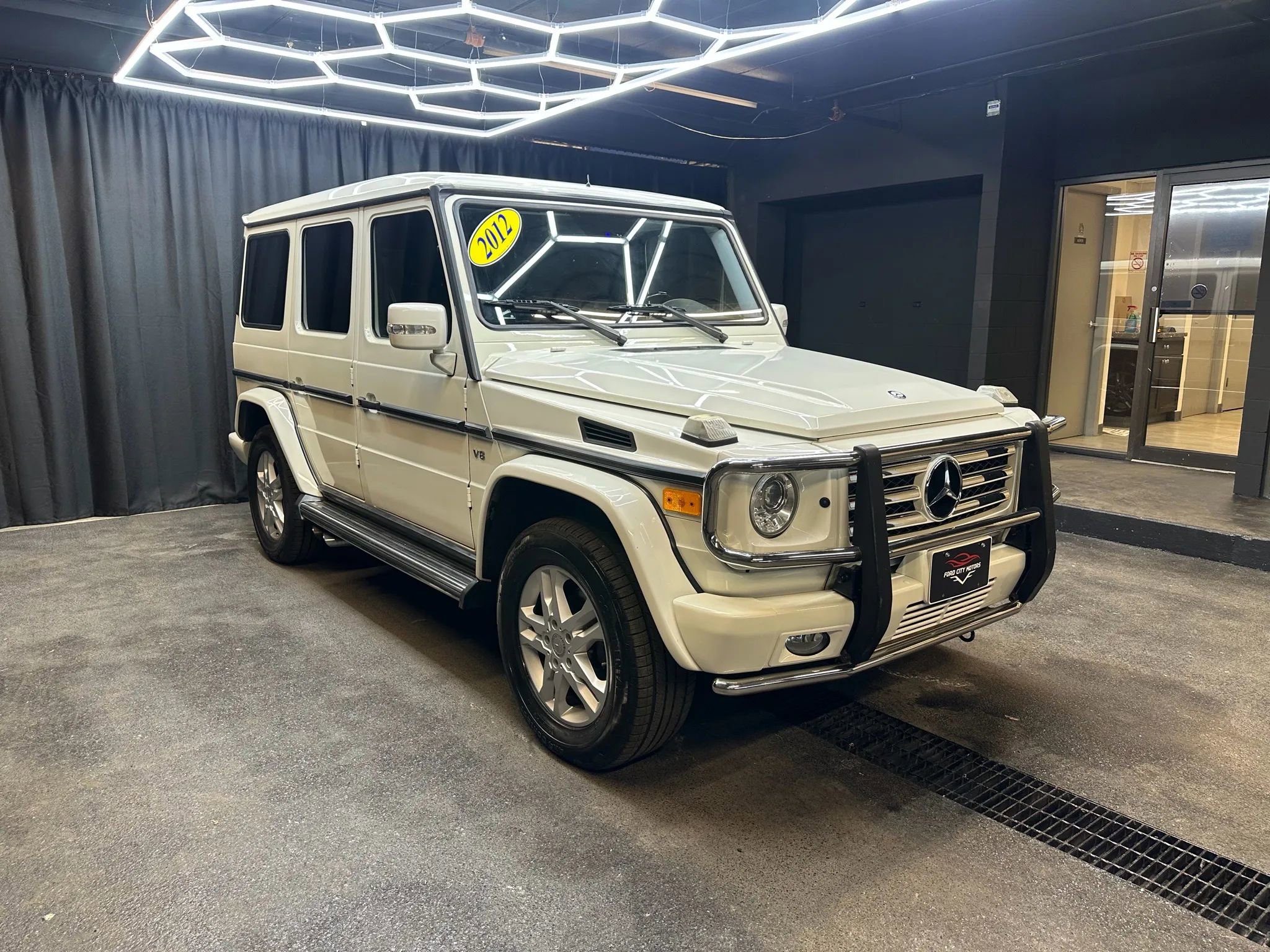 Used 2012 Mercedes-Benz G 550 image 7