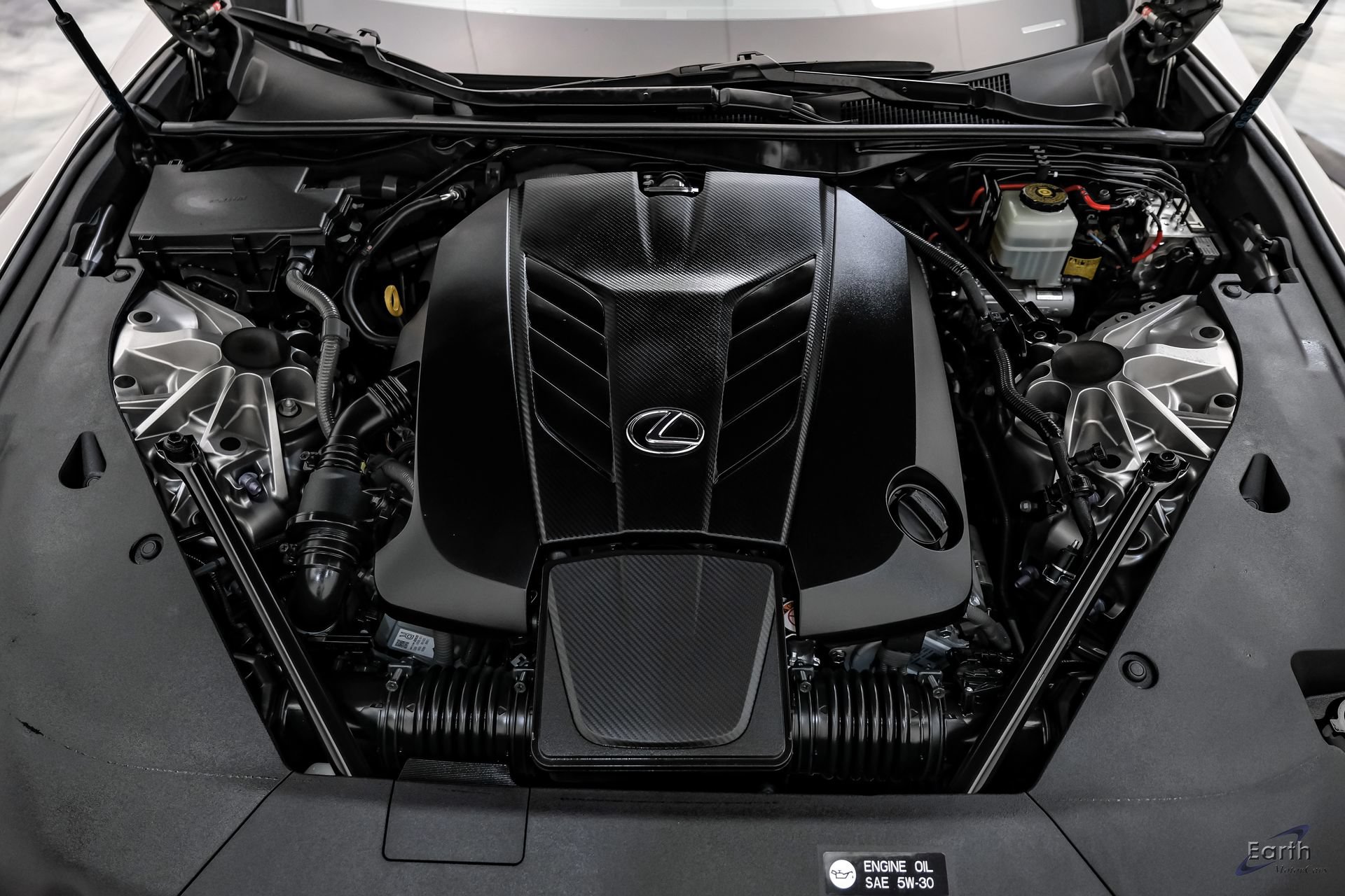 Used 2018 Lexus LC 500 Coupe w/ Performance Package RWD image 4