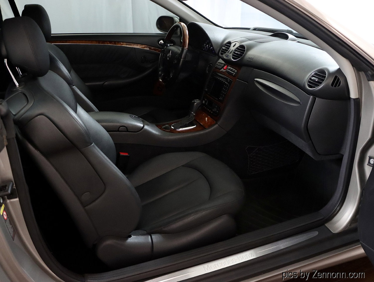 Used 2004 Mercedes-Benz CLK 500 Cabriolet image 31