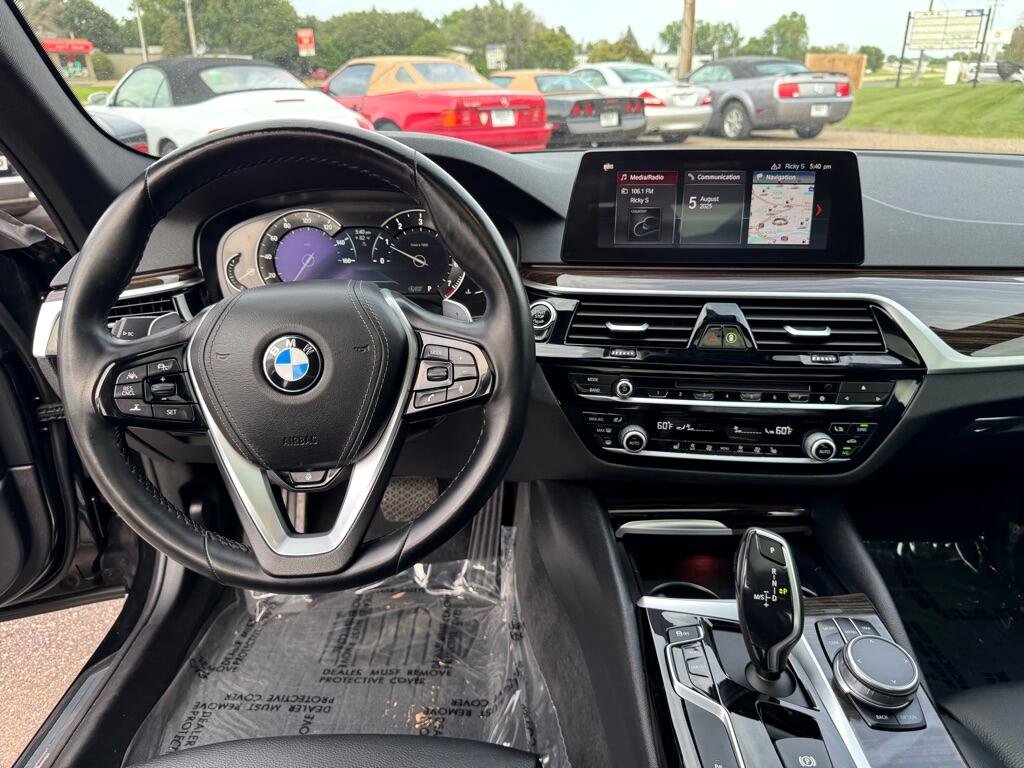 Used 2019 BMW 530i xDrive image 35