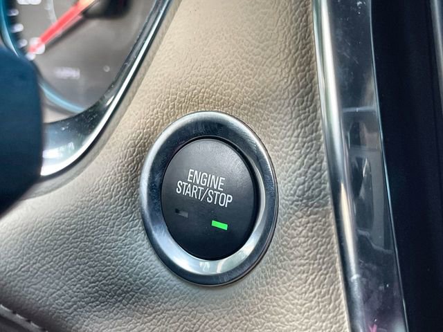 Used 2022 Chevrolet Traverse LS FWD image 18