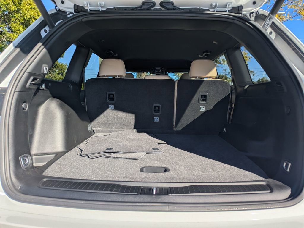 Used 2025 Jeep Grand Cherokee Limited image 15