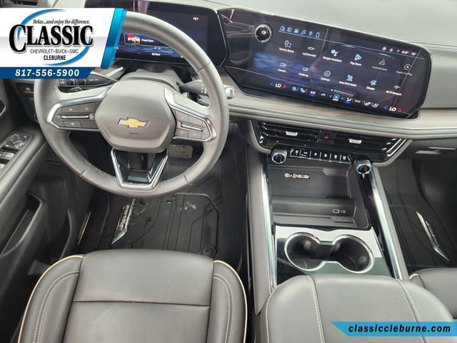 Used 2026 Chevrolet Tahoe Premier w/ Sun And Tow Package RWD image 3