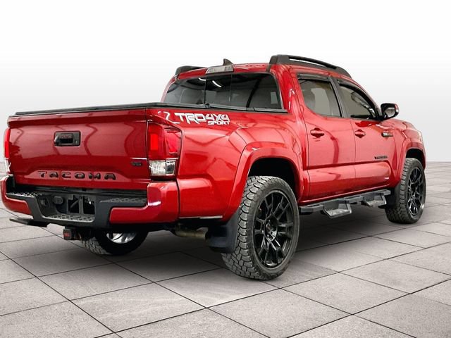 Used 2017 Toyota Tacoma TRD Sport w/ Tow Package AWD/4WD image 11