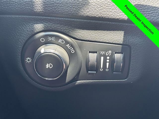 Used 2018 Jeep Compass Latitude w/ Popular Equipment Group AWD/4WD image 12