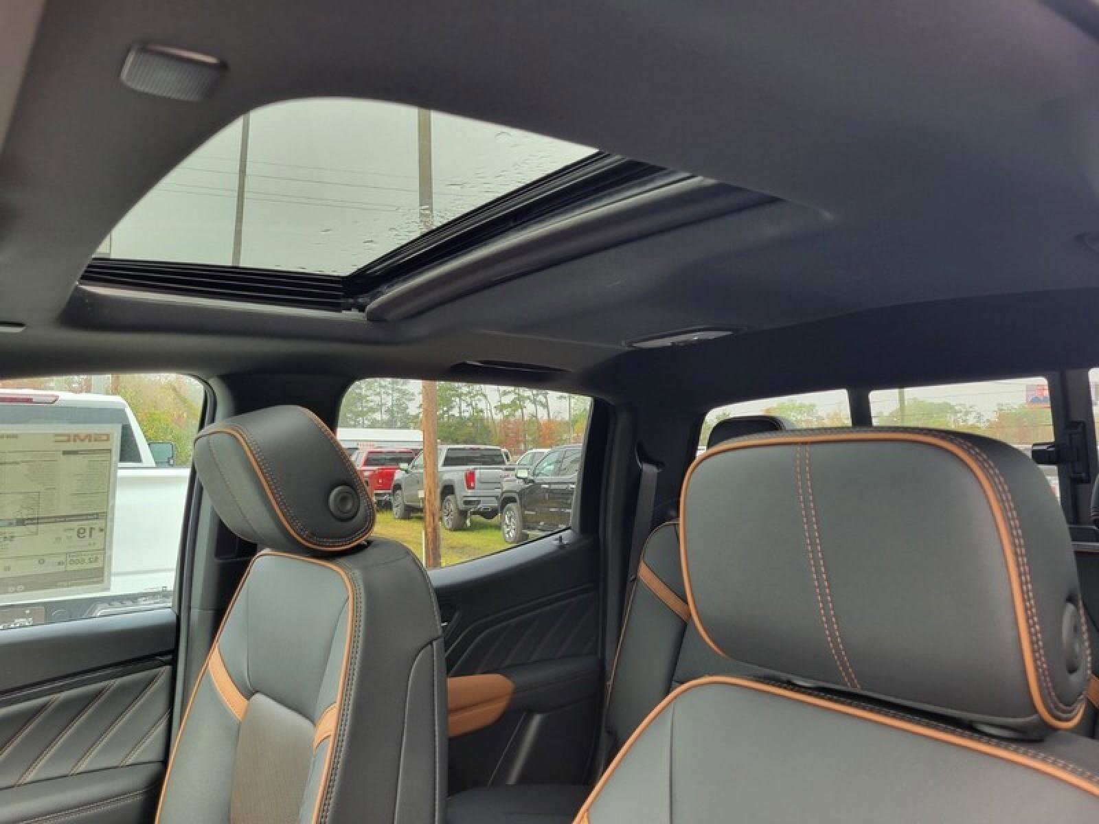 New 2026 GMC Canyon AT4 w/ Technology Plus Package image 24