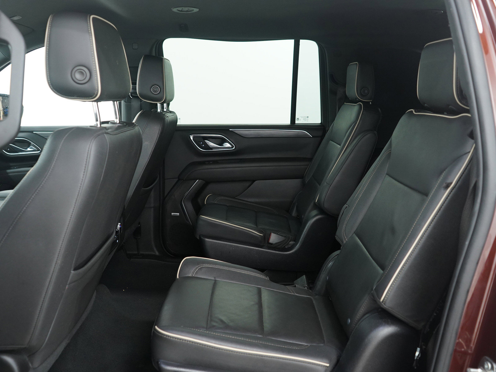 Used 2022 GMC Yukon XL SLT w/ SLT Luxury Package image 22