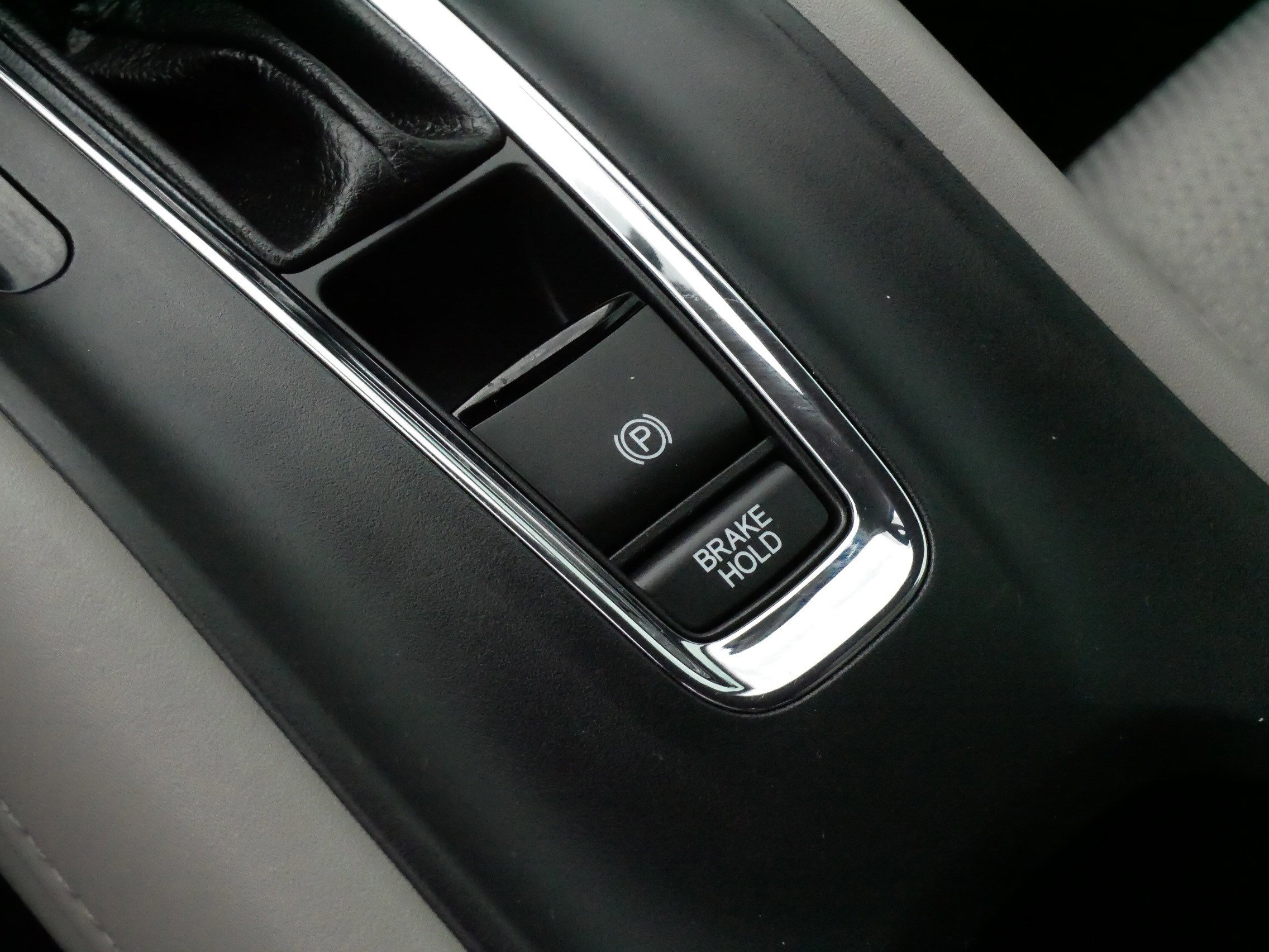 Used 2020 Honda HR-V EX image 25