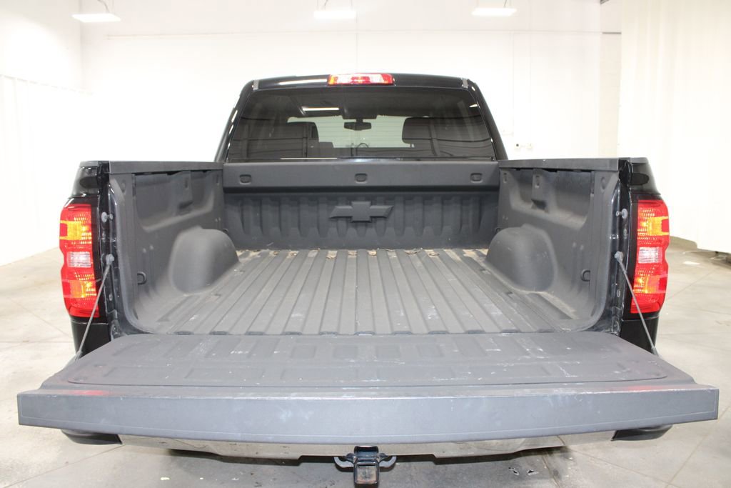 Used 2018 Chevrolet Silverado 1500 LT w/ Texas Edition image 18