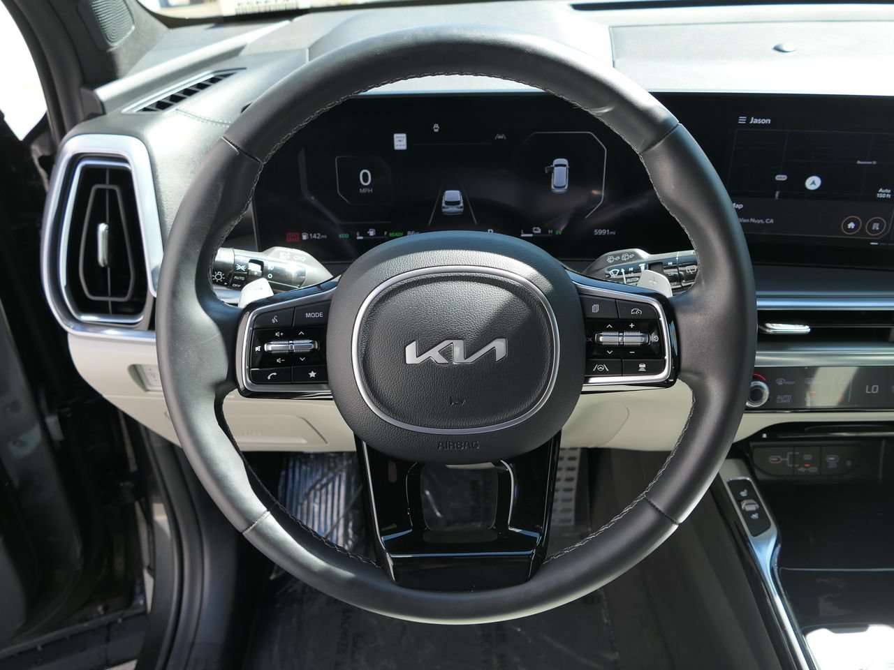 Used 2025 Kia Sorento SX Prestige AWD/4WD image 17