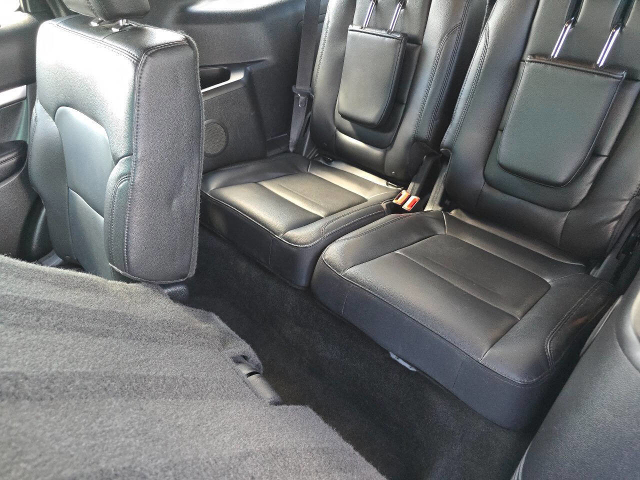 Used 2016 Ford Explorer XLT w/ Equipment Group 202A image 22