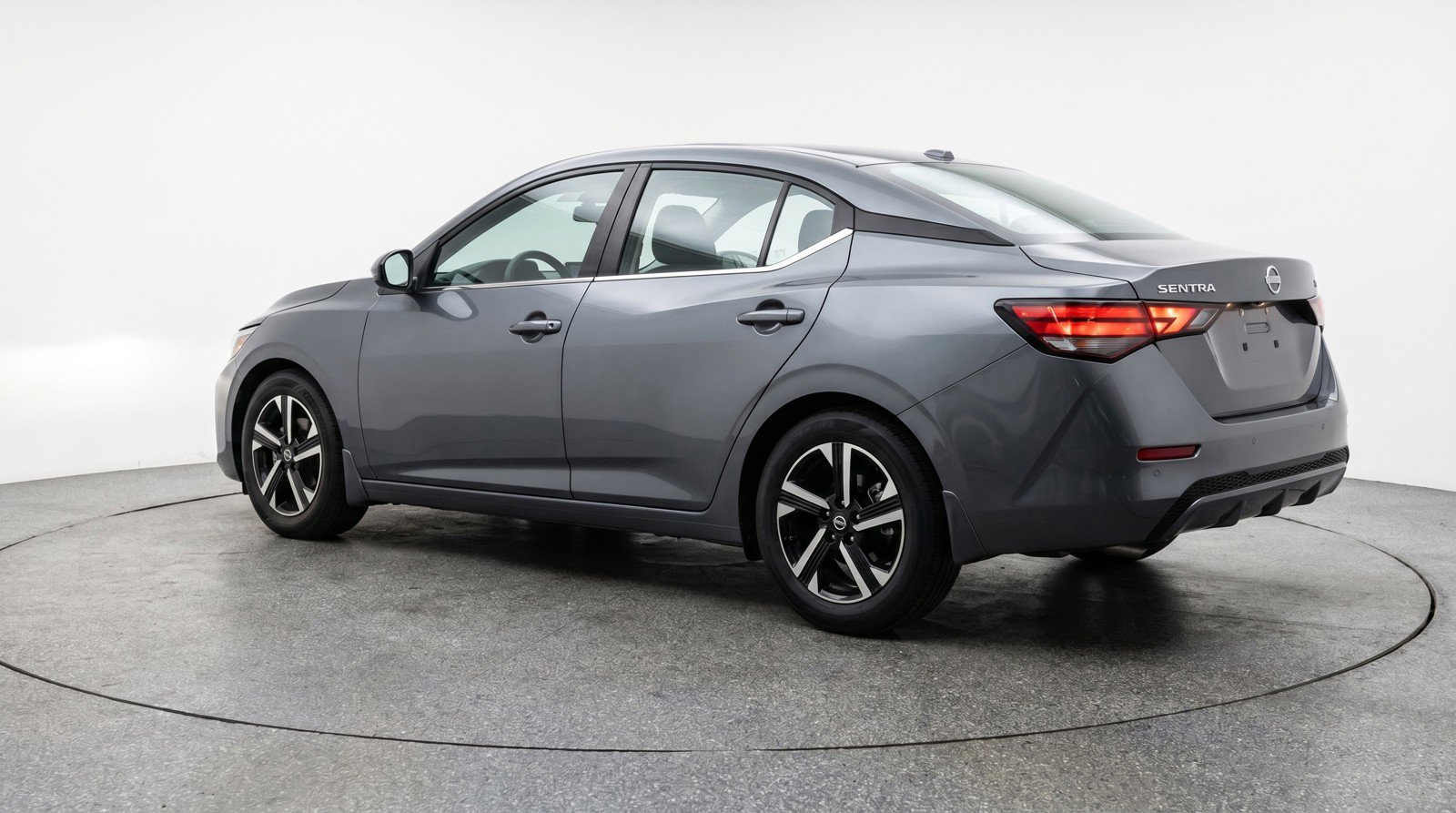 Used 2025 Nissan Sentra SV FWD image 6