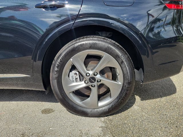 Certified 2026 Genesis GV70 2.5T AWD/4WD image 5