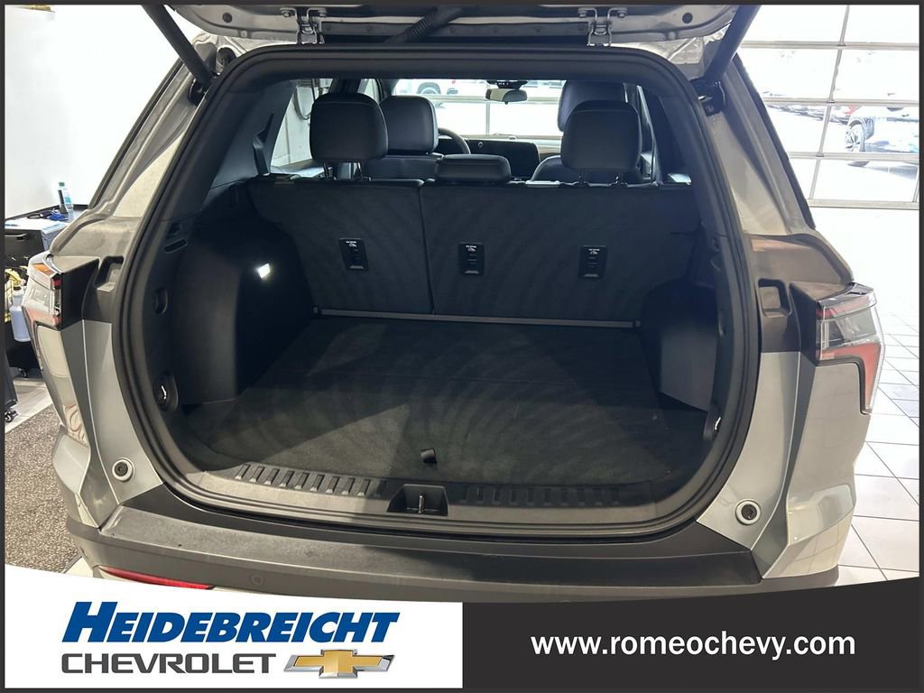 Used 2026 Chevrolet Equinox LT w/ Convenience Package II image 15