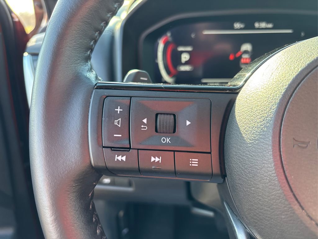 Used 2023 Nissan Rogue Platinum w/ Platinum Premium Package image 30