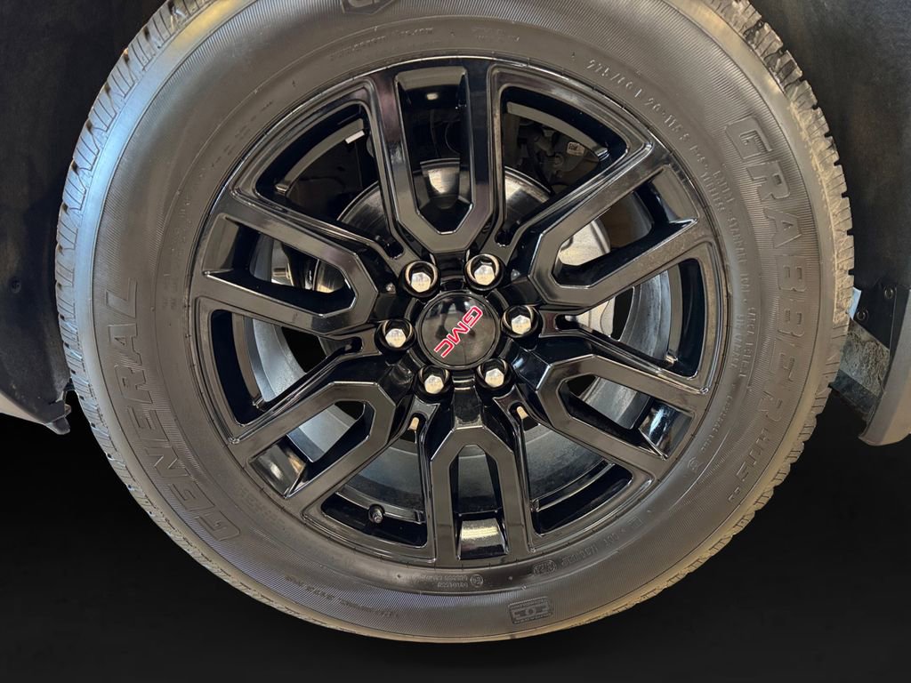 Used 2025 GMC Sierra 1500 Elevation w/ Preferred Package image 9