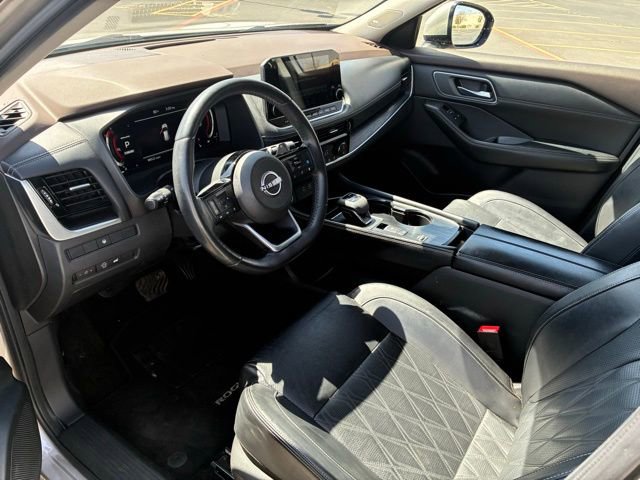 Certified 2023 Nissan Rogue Platinum FWD image 11