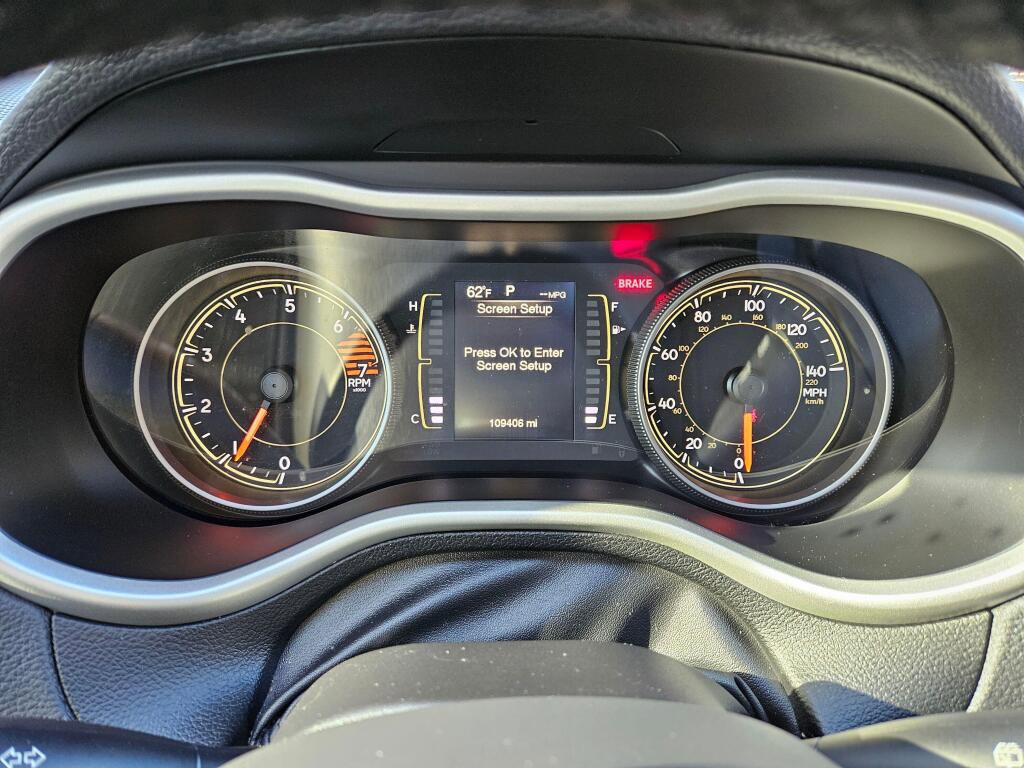 Used 2018 Jeep Cherokee Latitude Plus w/ Comfort/Convenience Group image 23