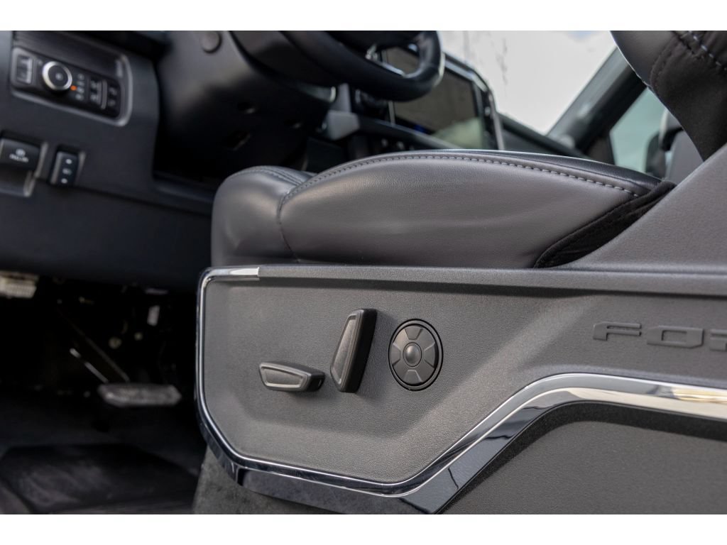 Used 2026 Ford F350 Platinum AWD/4WD image 15