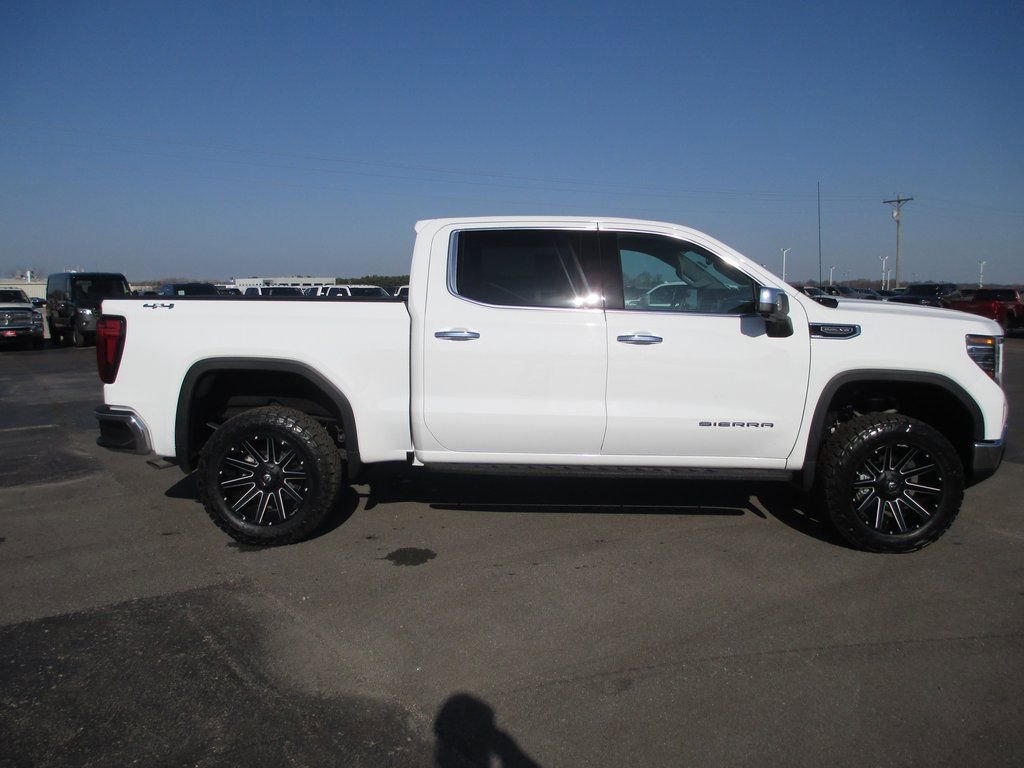 Used 2026 GMC Sierra 1500 SLT w/ SLT Convenience Package image 4