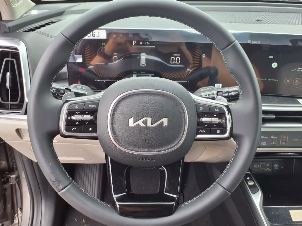 New 2025 Kia Sorento EX image 19