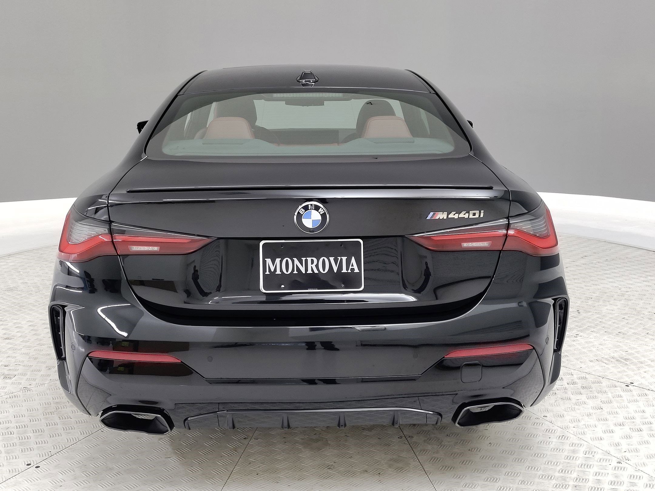 Certified 2024 BMW M440i Coupe w/ Parking Assistance Package image 7