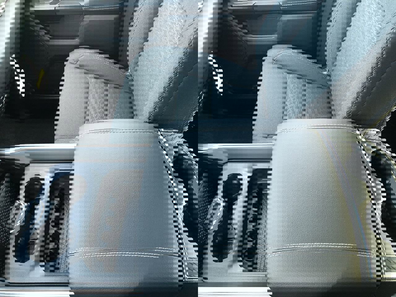 New 2026 RAM 1500 4x4 Crew Cab image 17