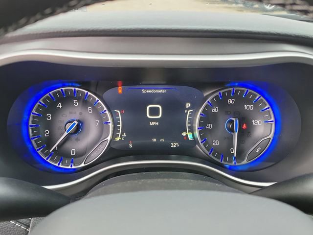 New 2026 Chrysler Pacifica Select image 9