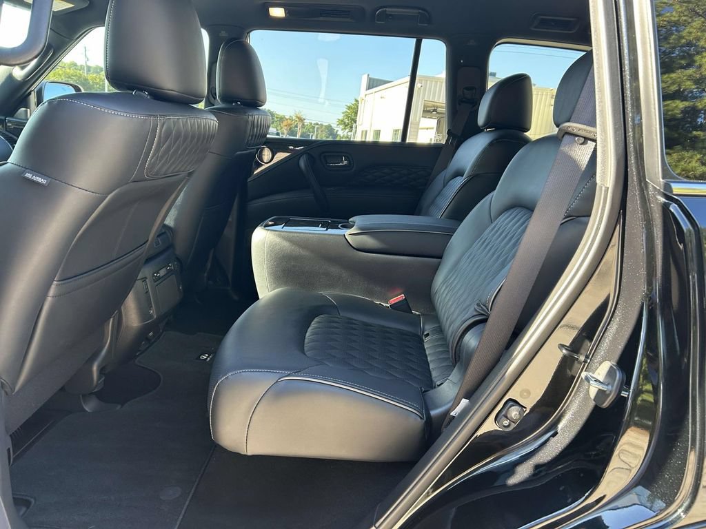 Used 2024 INFINITI QX80 Sensory AWD/4WD image 10
