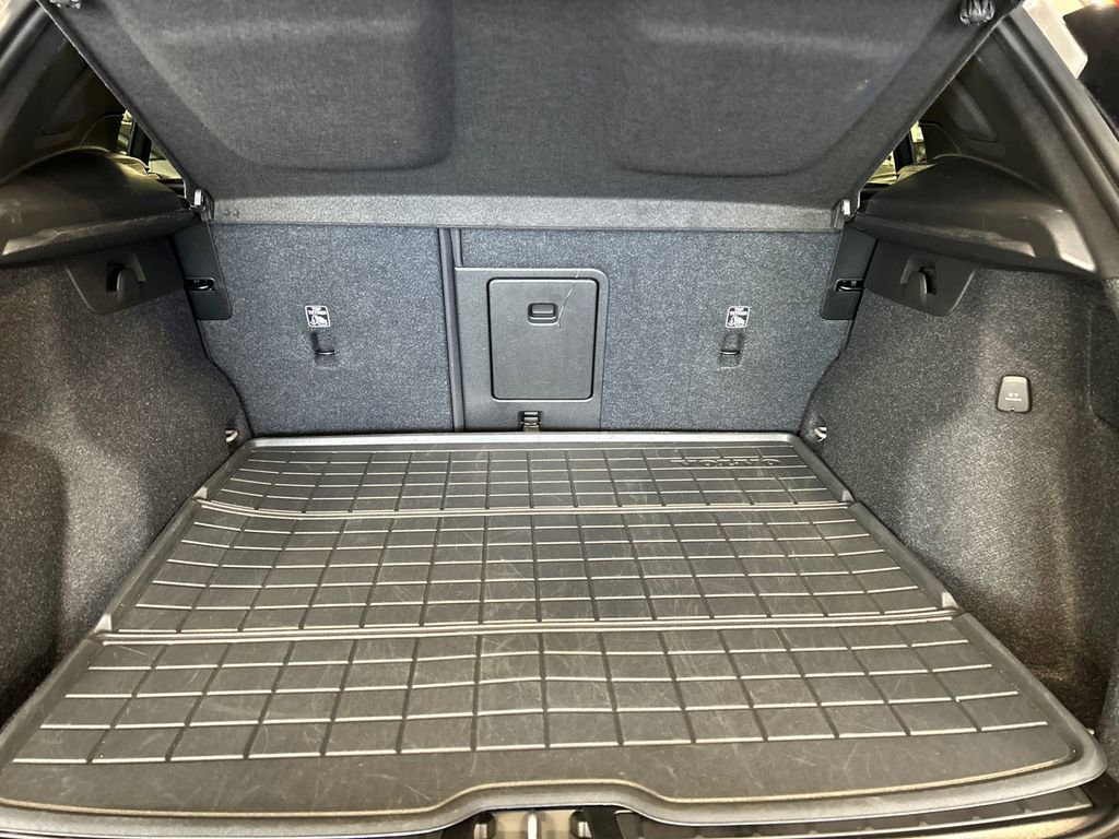 Certified 2023 Volvo XC40 Recharge Ultimate w/ Protection Package Premier AWD/4WD image 27