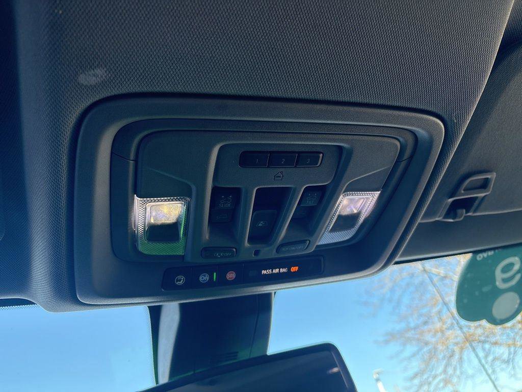 Certified 2019 GMC Sierra 1500 SLT w/ SLT Premium Plus Package AWD/4WD image 38