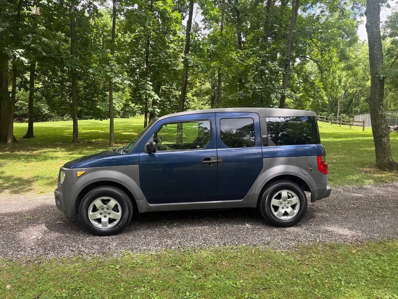 Used 2003 Honda Element EX video 1