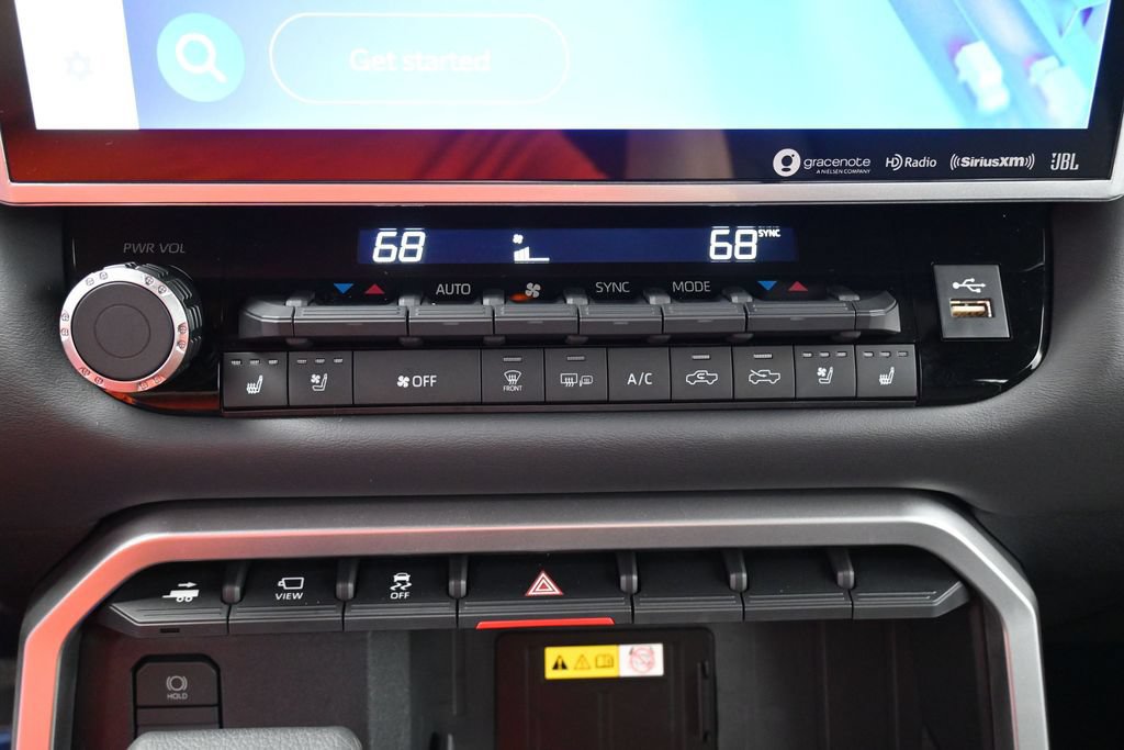 Used 2024 Toyota Tundra Platinum AWD/4WD image 23