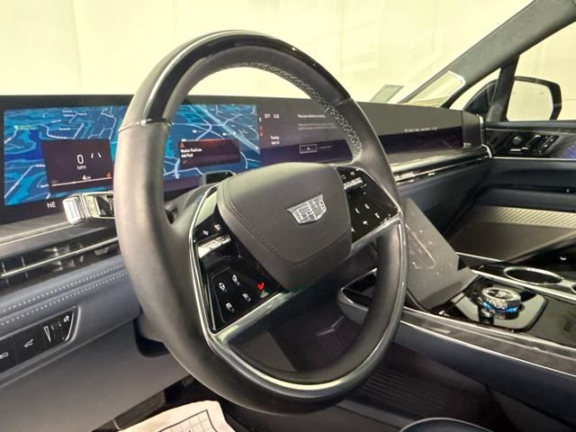 New 2025 Cadillac Escalade IQ Luxury 2 AWD/4WD image 16