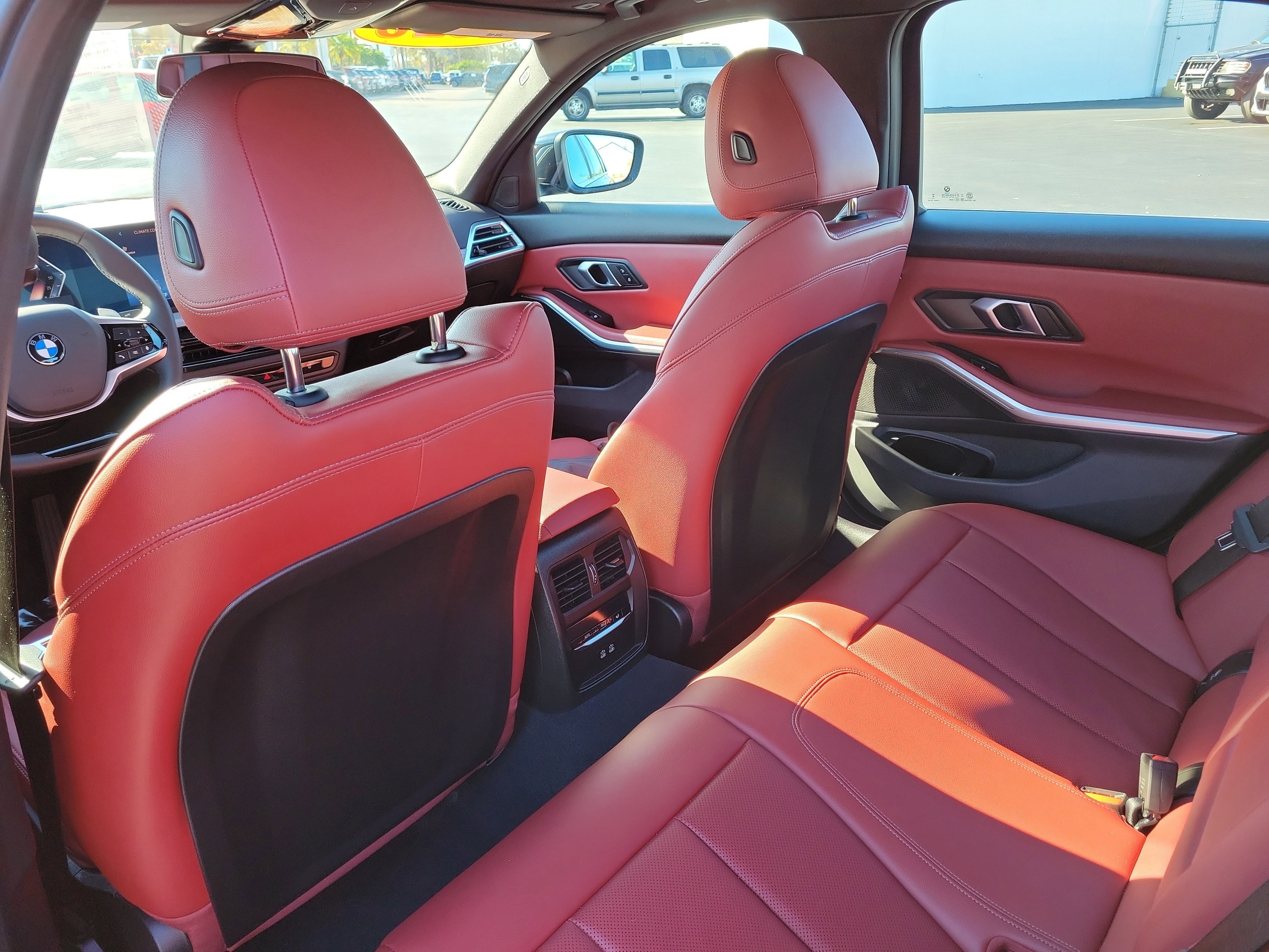 Used 2026 BMW 330i Sedan image 11