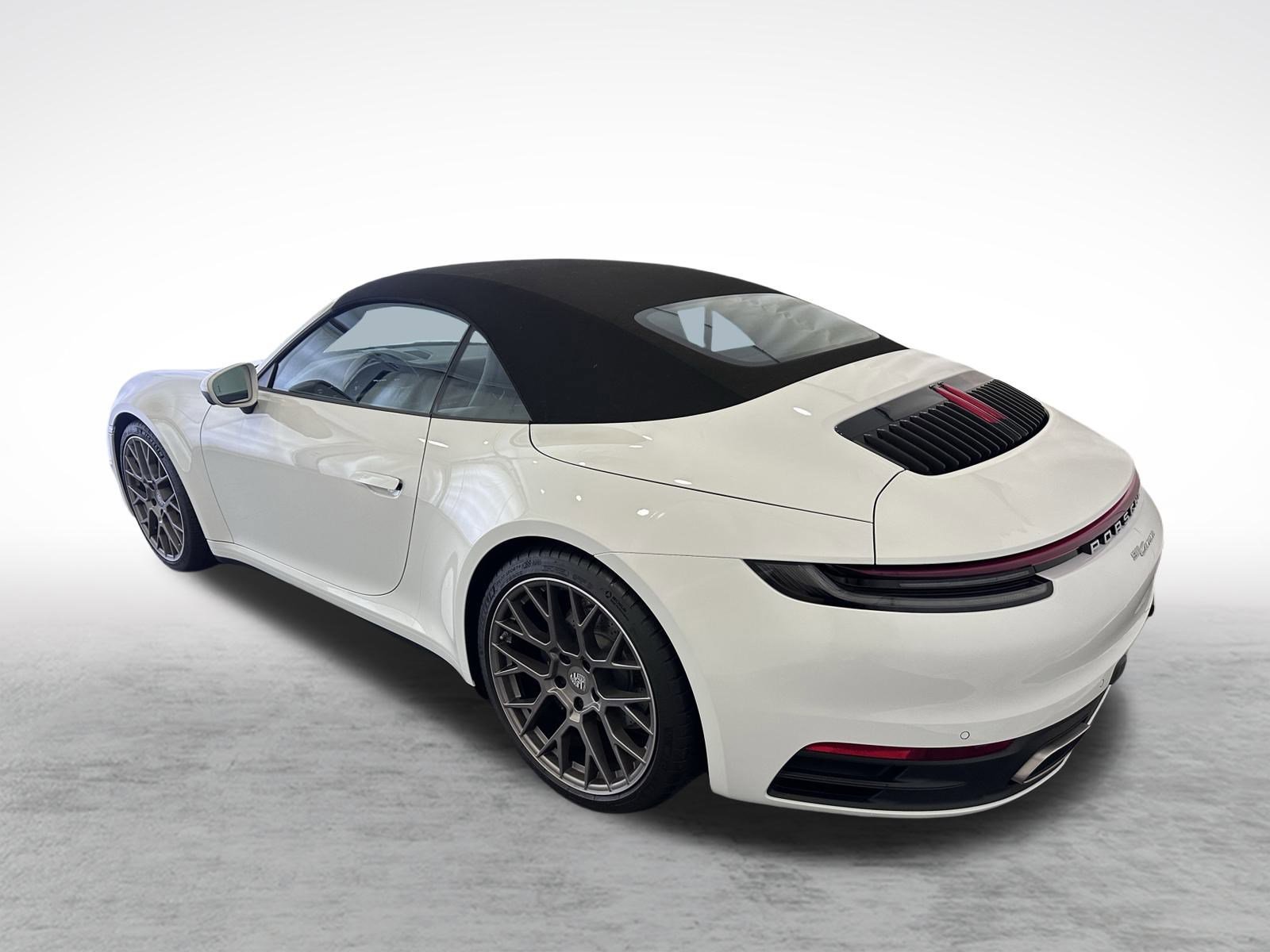 Used 2023 Porsche 911 Carrera image 5