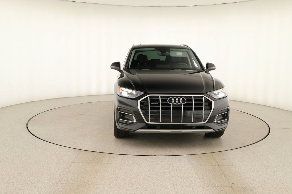 Used 2021 Audi Q5 2.0T Premium Plus w/ Premium Plus Package AWD/4WD image 11