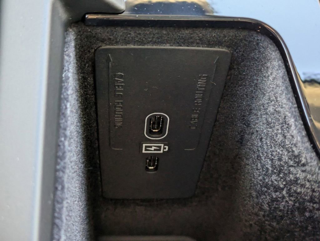 New 2025 Volvo XC60 B5 Plus w/ Climate Package image 22