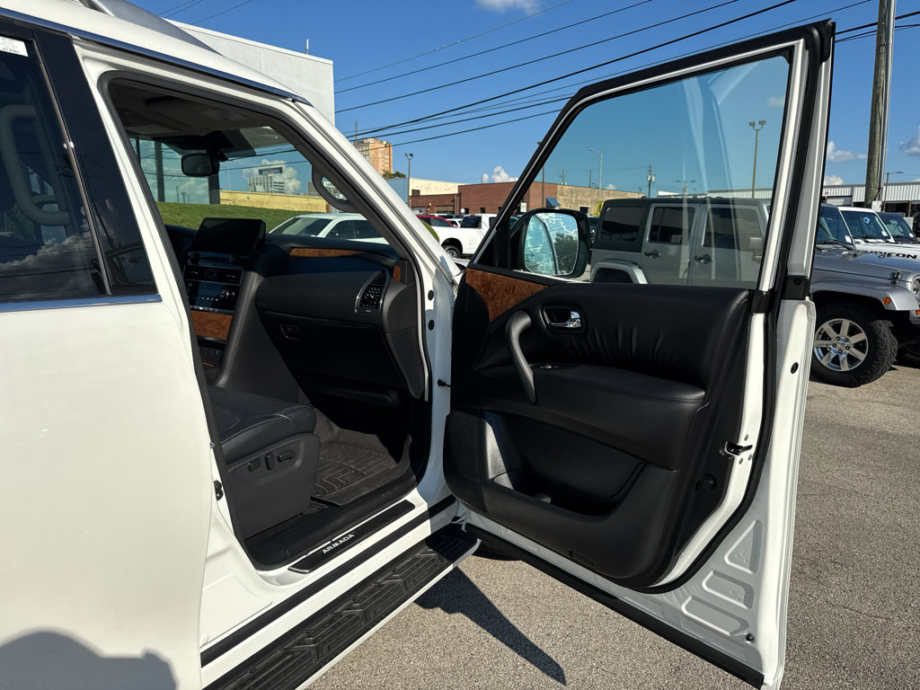 Used 2024 Nissan Armada SL w/ Captain's Chairs Package RWD image 21