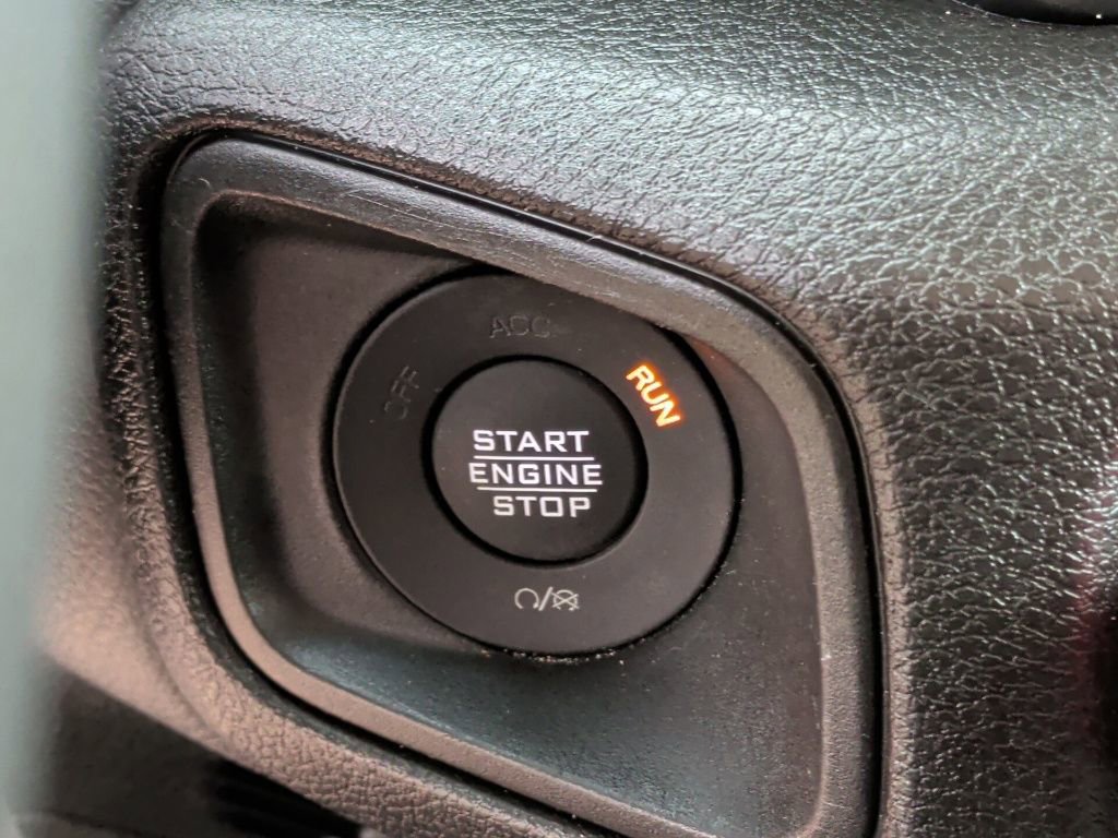 Used 2024 Jeep Gladiator Sport image 25