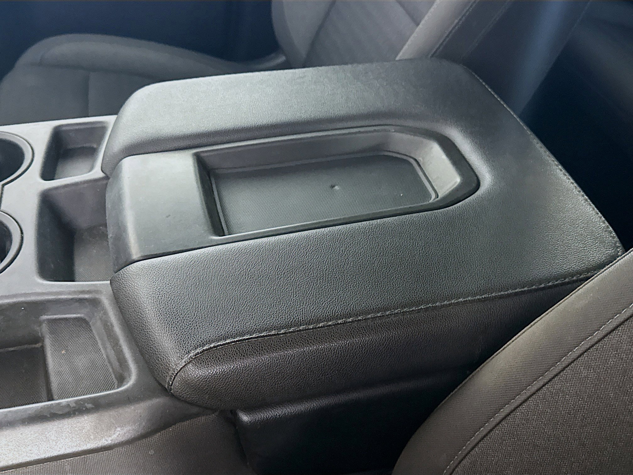 Used 2024 Chevrolet Silverado 2500 Custom w/ Custom Value Package image 17