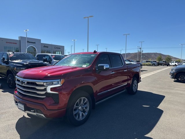 Used 2022 Chevrolet Silverado 1500 High Country w/ Technology Package image 4