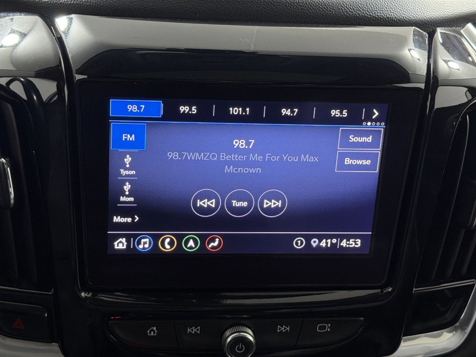 Used 2020 Chevrolet Traverse RS image 11