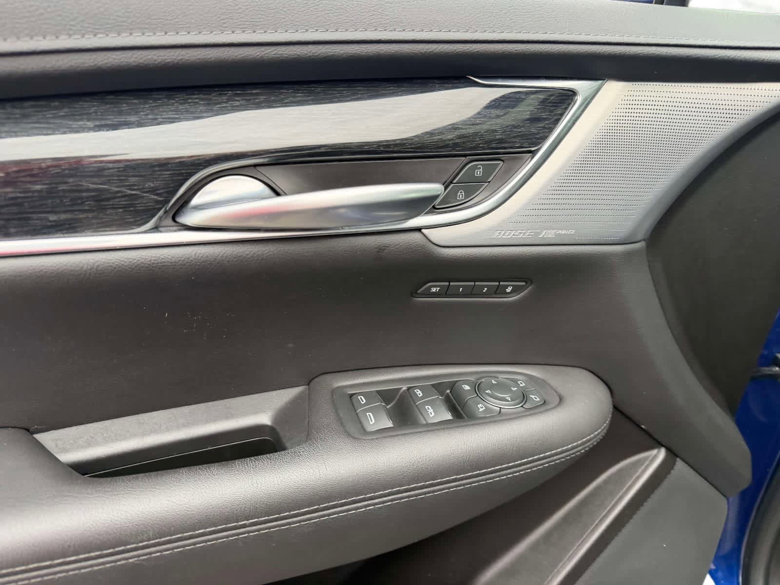 Used 2023 Cadillac XT5 Premium Luxury w/ Technology Package AWD/4WD image 20